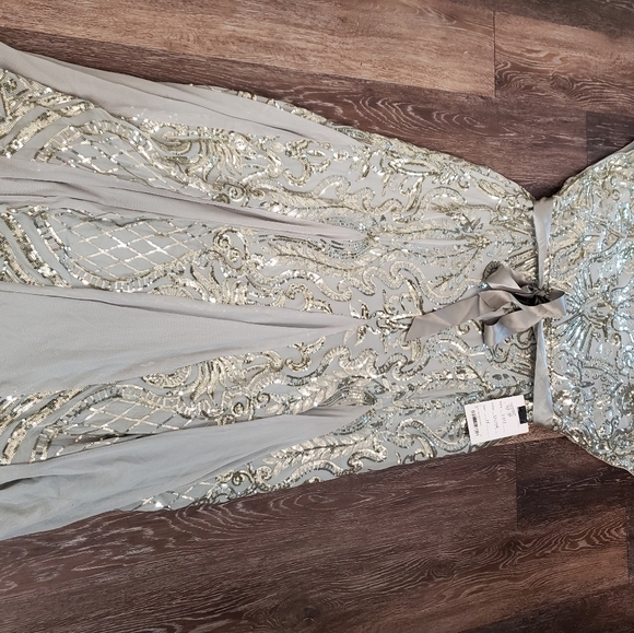 Mac Duggal Long Formal Evening green Dress size 16 - Picture 12 of 12